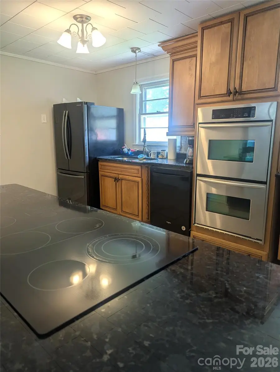 605 Lincoln Lane, Lenoir, NC 28645 - #3