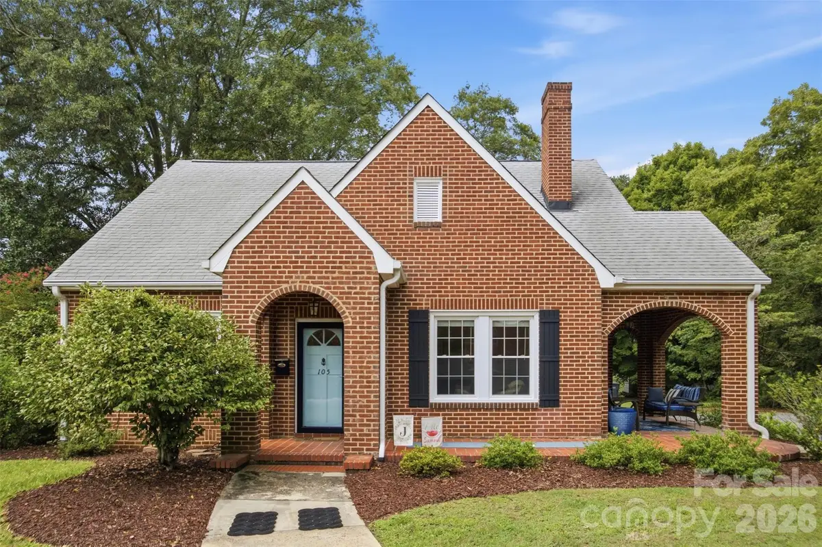 105 S Maple Street, Dallas, NC 28034 - #1