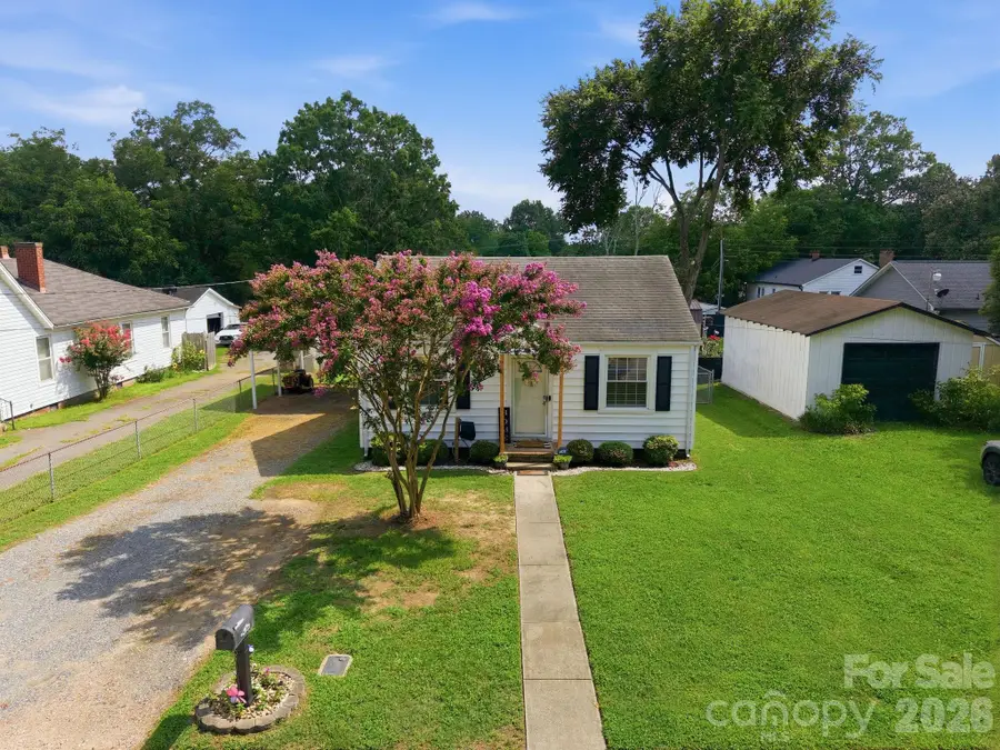 2102 Englewood Street, Kannapolis, NC 28083 - #2