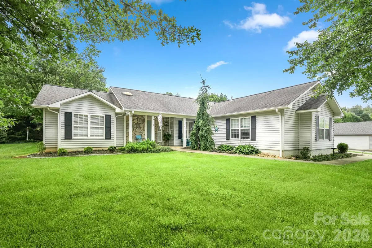 403 W Coventry Drive, Franklin, NC 28734 - #1