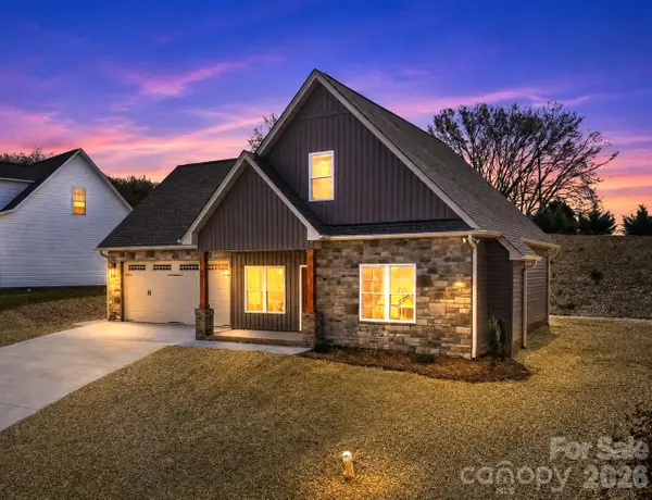 4957 Southview Drive, Hickory, NC 28602