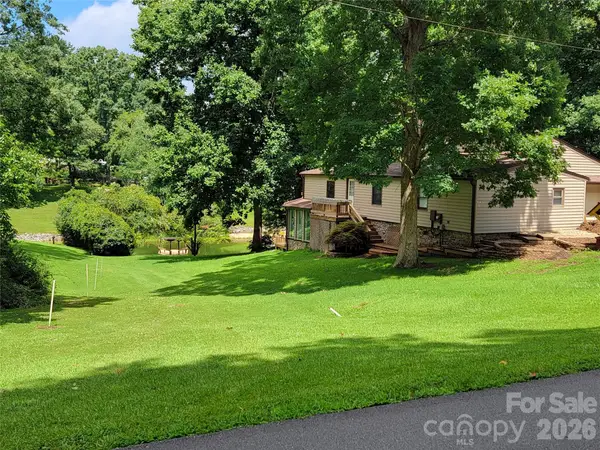 7224 Right Angle Street, Sherrills Ford, NC 28673