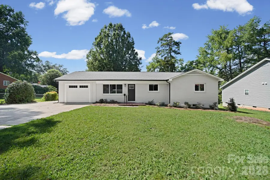 1041 Watts Drive, Charlotte, NC 28216 - #2