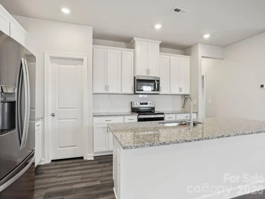 3067 14th Avenue Ne, Conover, NC 28613 - #2