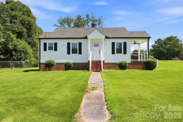 203 Magnolia Avenue, Great Falls, SC 29055