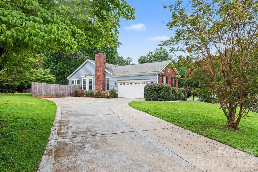 3515 Crescent Knoll Drive, Matthews, NC 28105 - #3