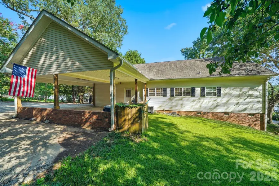 1005 Jackson Road, Fort Lawn, SC 29714 - #2