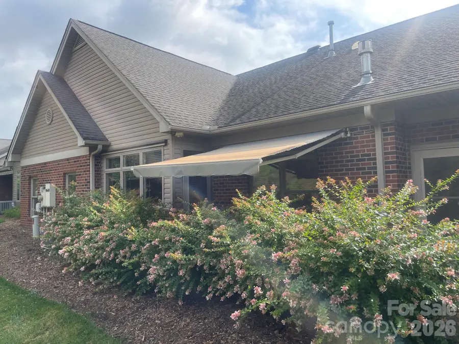 509 26th Avenue Ne, Hickory, NC 28601 - #2