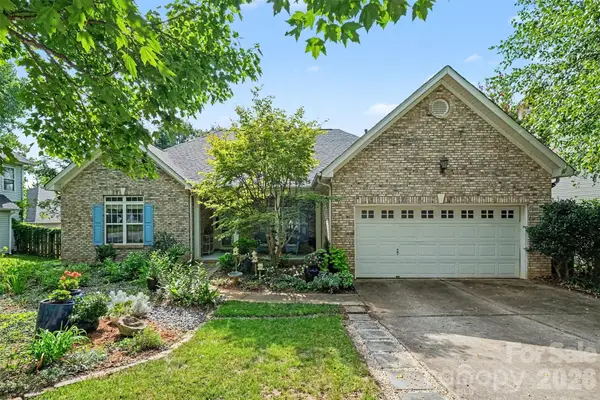 12034 Hampton Place Drive, Charlotte, NC 28269