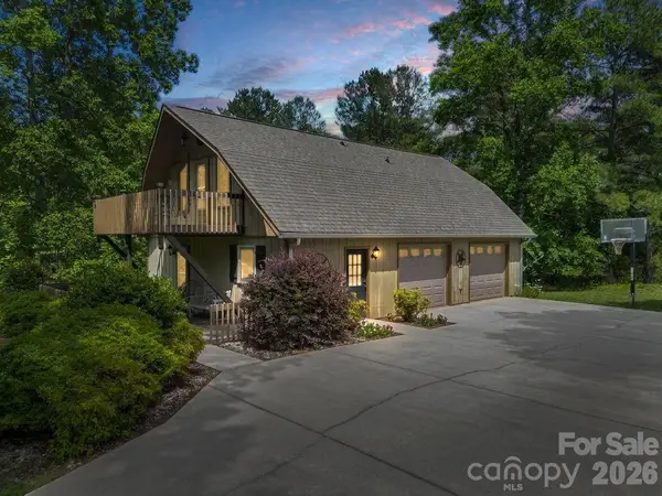 90 Mcentire Road, Tryon, NC 28782