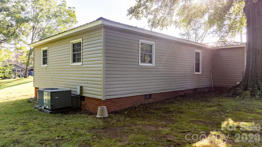 708 E Klutz Street, Maiden, NC 28650 - #3