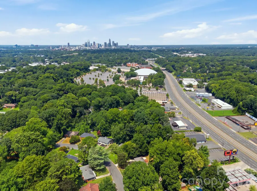 943 Hickory Nut Street, Charlotte, NC 28205 - #3
