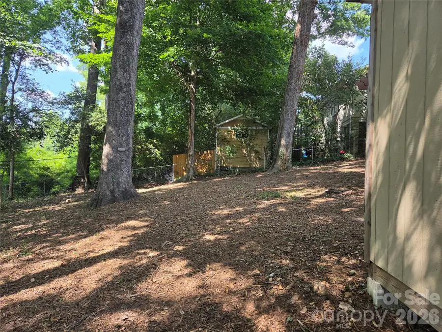 4910 Valley Stream Road, Charlotte, NC 28209 - #3