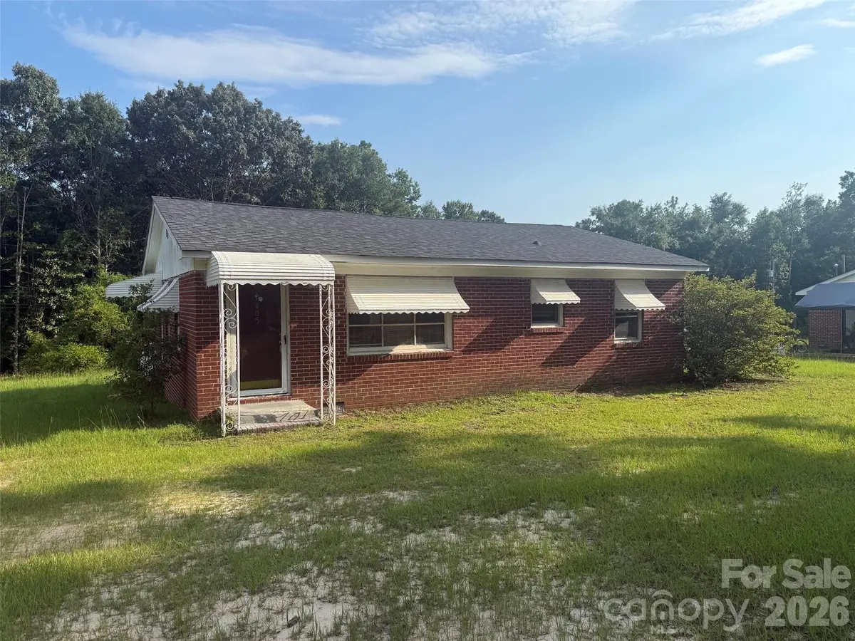405 Woodland Drive, Kershaw, SC 29067 - #1