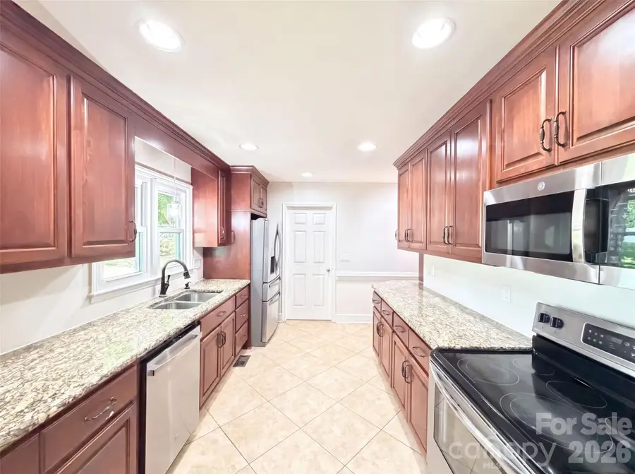 9020 Bartlett Road, Charlotte, NC 28227 - #2