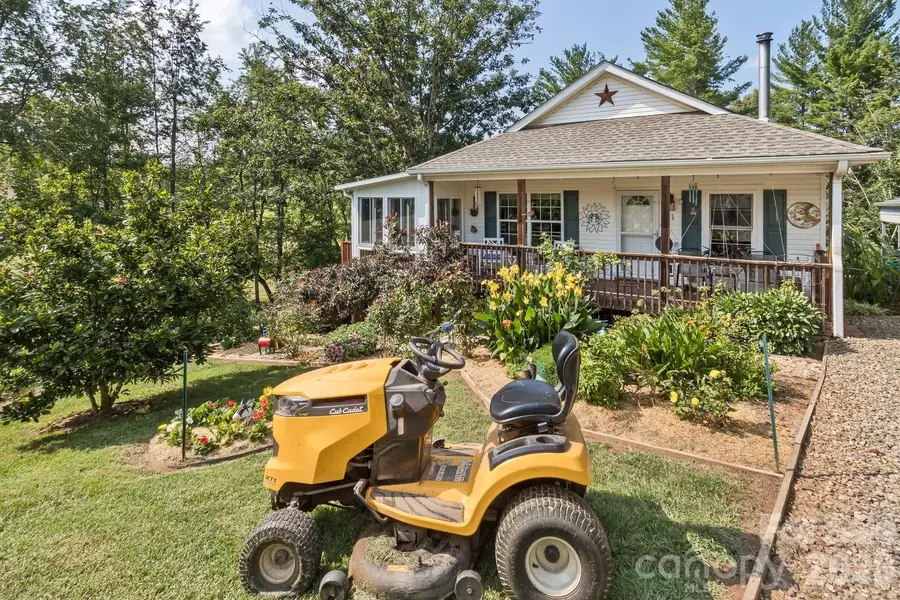 11 Dusty Lane, Leicester, NC 28748 - #2