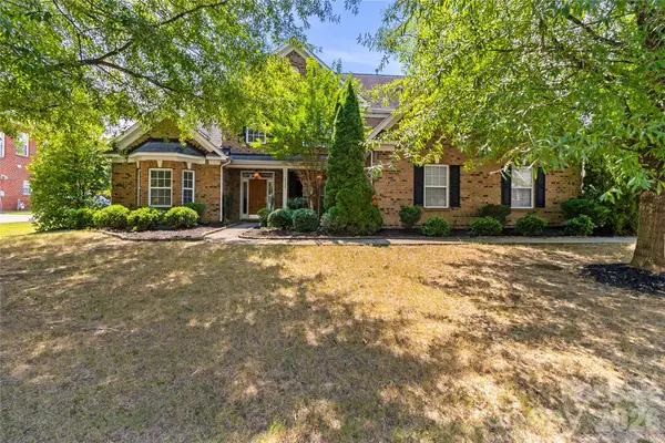 8744 Savannah Road, Harrisburg, NC 28075