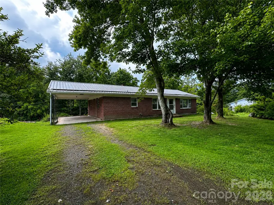 440 Us 19e Highway, Spruce Pine, NC 28777 - #2