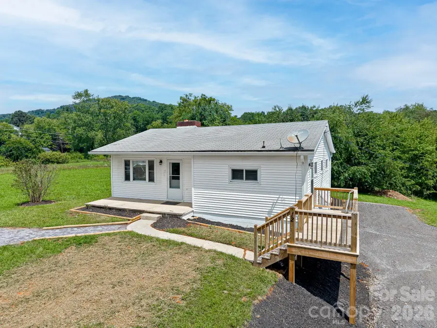 12 Baker Road, Asheville, NC 28806 - #3