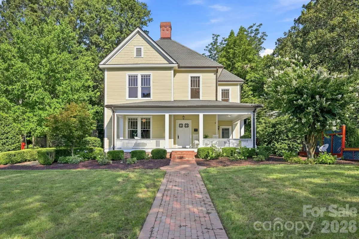 559 N Main Street, Davidson, NC 28036 - #1