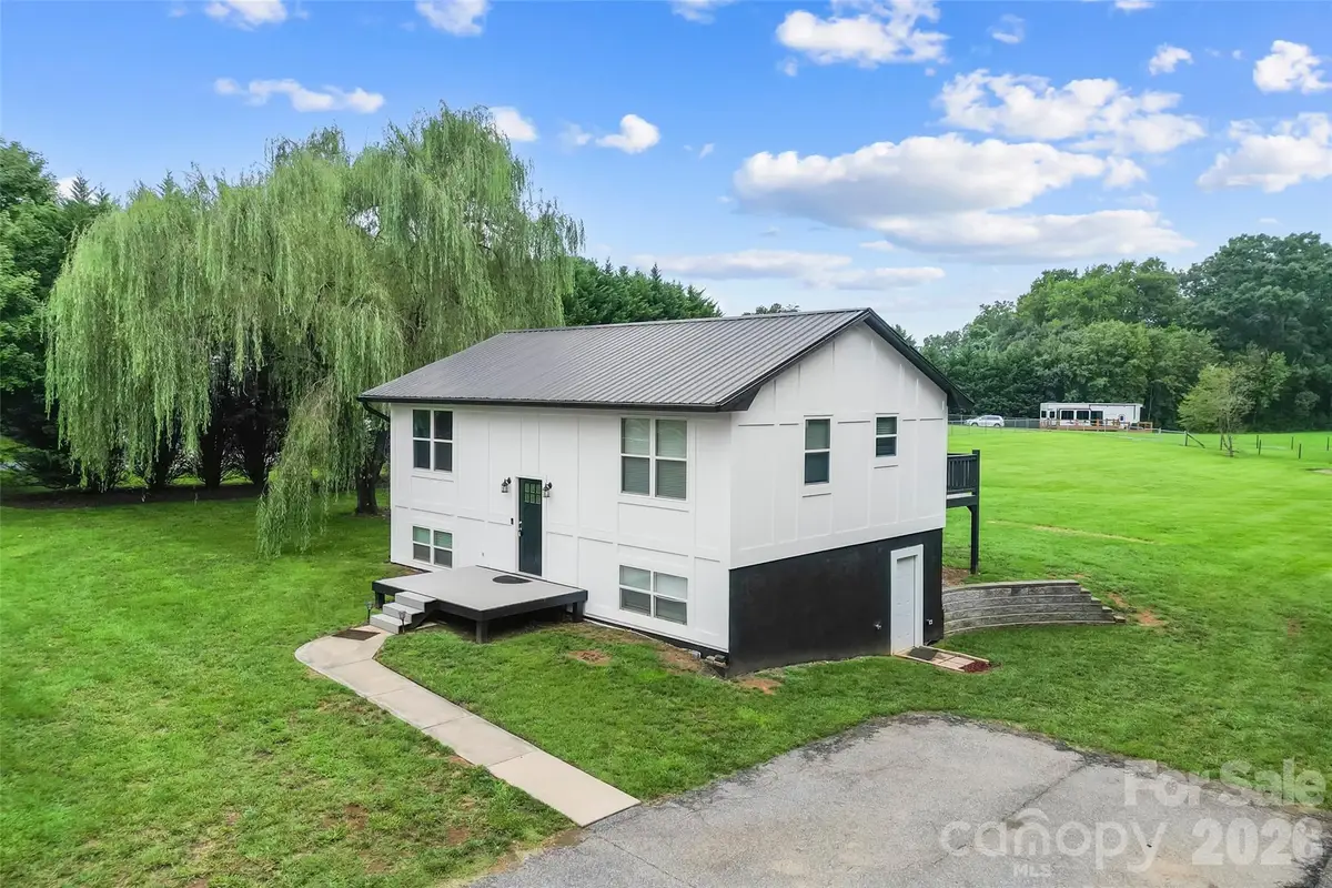 2646 Icard Rhodhiss Road, Connelly Springs, NC 28612 - #1