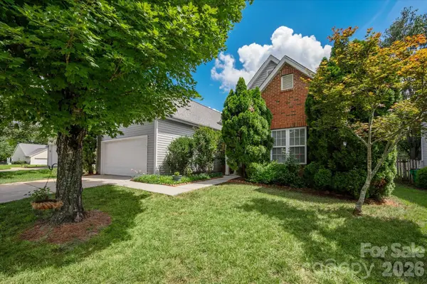 9407 Thatcher Hall Court, Charlotte, NC 28277