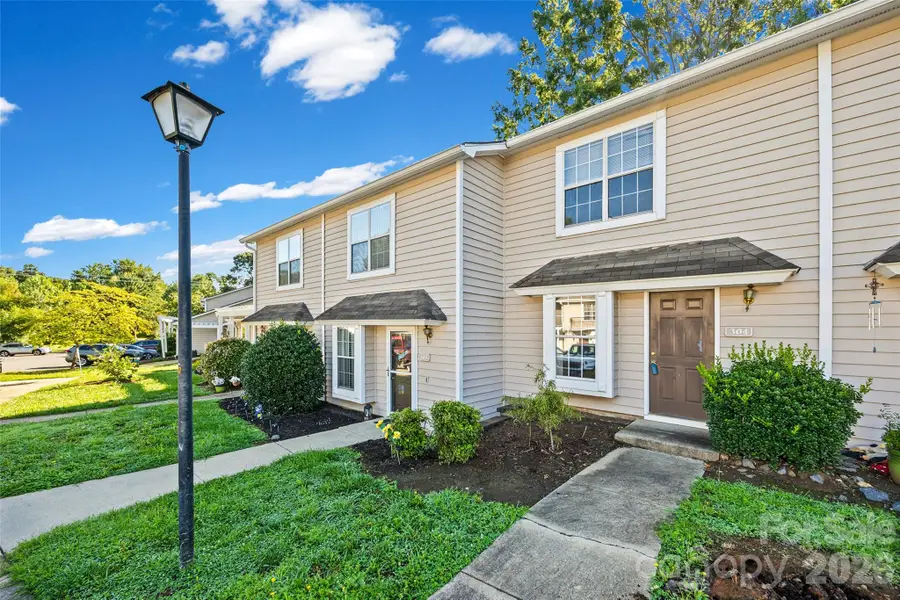 304 Heritage Parkway, Fort Mill, SC 29715 - #2