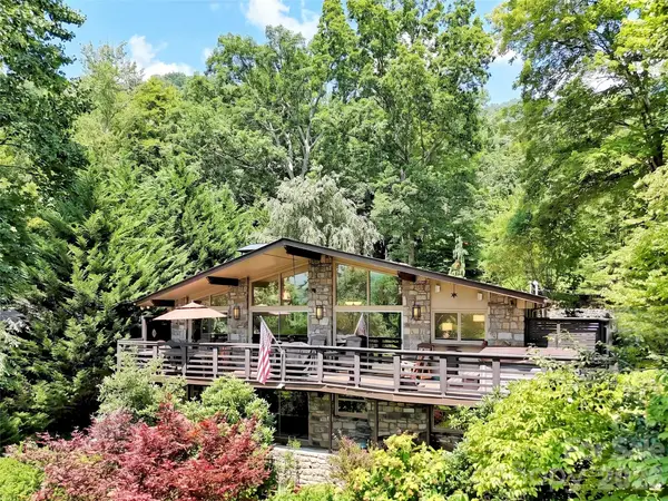 43 Red Oak Drive, Maggie Valley, NC 28751