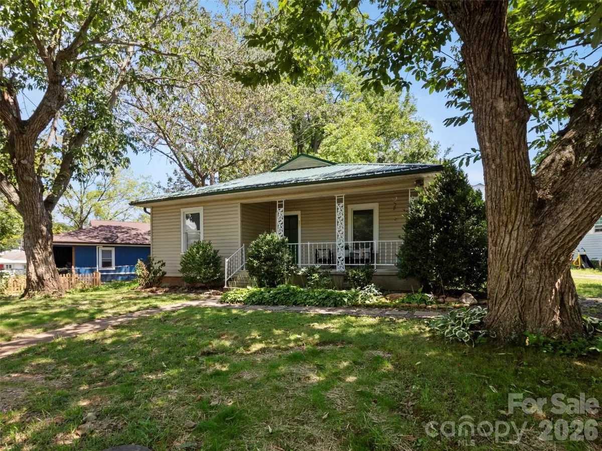 122 Edwards Avenue, Swannanoa, NC 28778 - #1