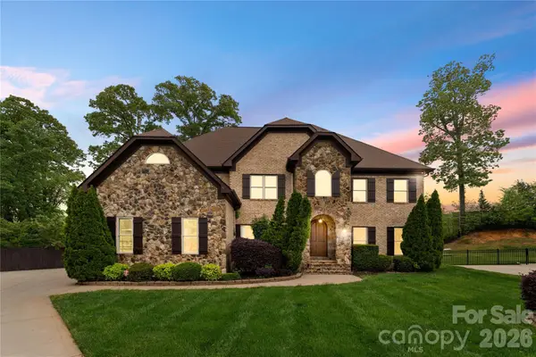 7307 Roseland Avenue, Charlotte, NC 28277