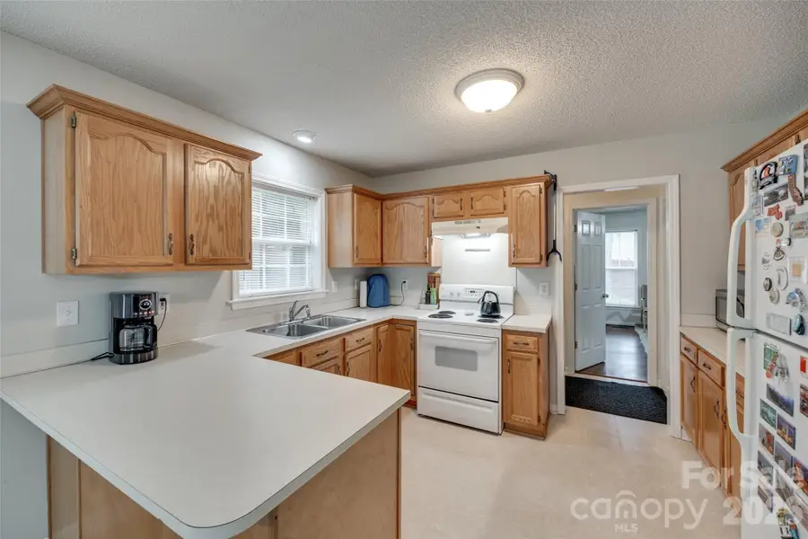 231 Roberts Avenue, York, SC 29745 - #3