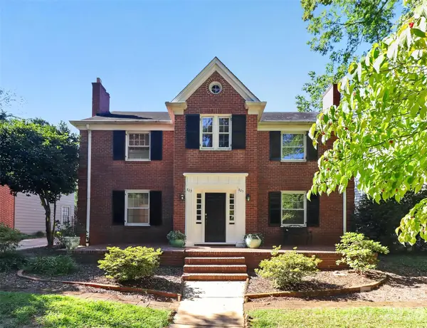 823-825 Henley Place, Charlotte, NC 28207