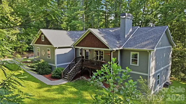 72 Summer Shade Court, Hendersonville, NC 28792