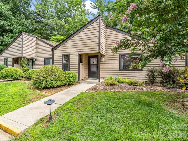 7 Woodlands Drive, Black Mountain, NC 28711
