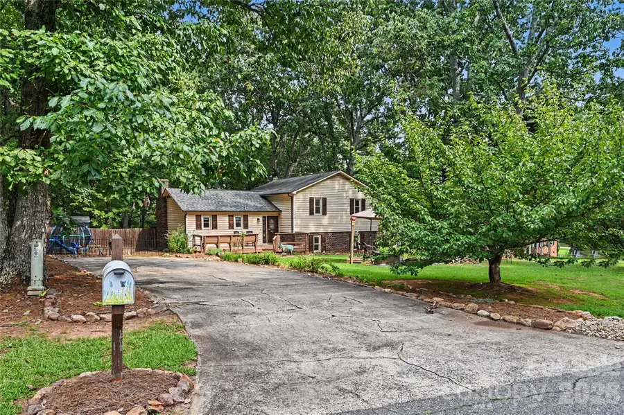 608 Hoyle Street, Lincolnton, NC 28092 - #2