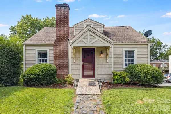 1 Hamburg Mountain Road, Weaverville, NC 28787