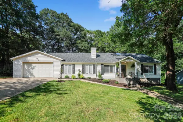 206 Price Street, Mount Holly, NC 28120