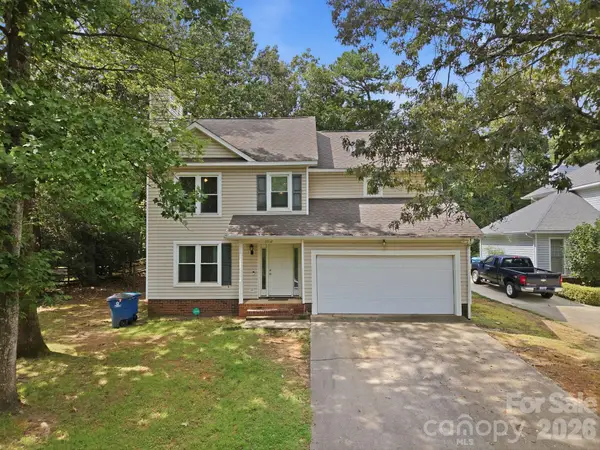 5512 River Falls Drive #16, Charlotte, NC 28215
