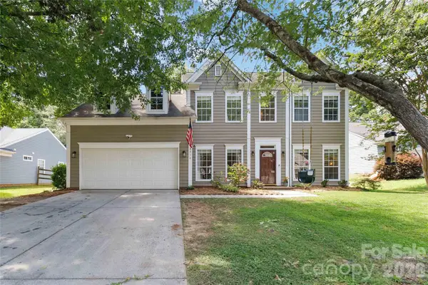 8914 Raven Park Drive, Charlotte, NC 28216