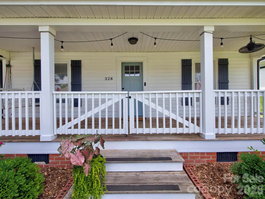 328 Piedmont Avenue, Mount Holly, NC 28120 - #2