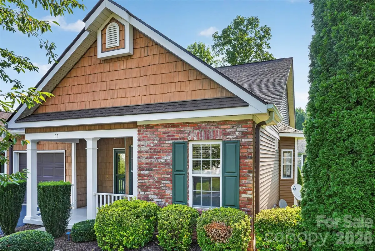 25 Old Pasture Way, Laurel Park, NC 28739 - #1