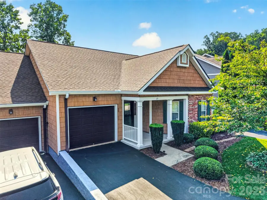 25 Old Pasture Way, Laurel Park, NC 28739 - #2