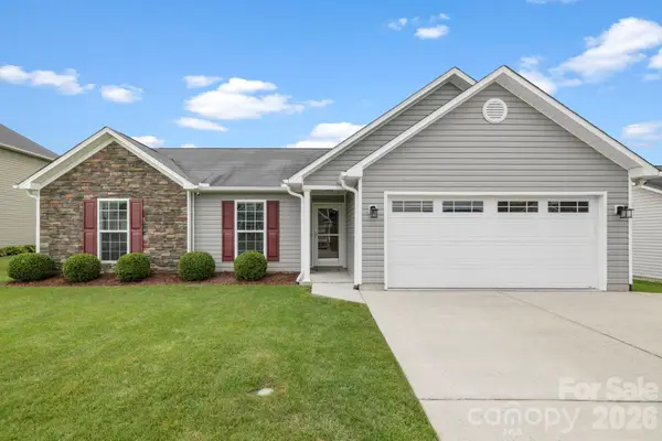 38 E Swift Creek Road, Fletcher, NC 28732