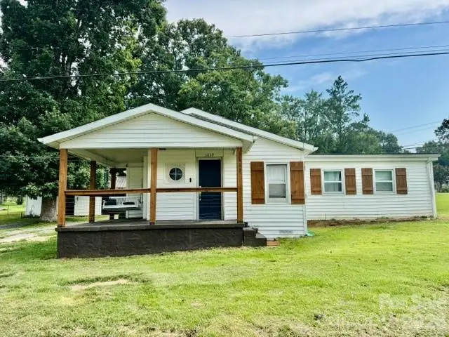 3839 1st Avenue Nw, Hickory, NC 28601 - #1
