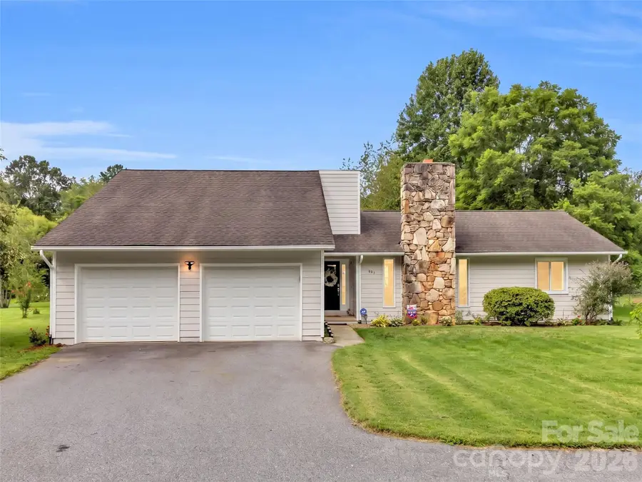 693 Monte Vista Road, Candler, NC 28715 - #3