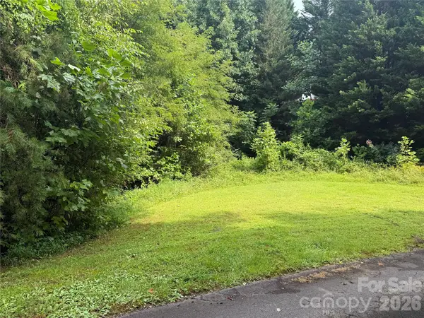 99999 White Oak Drive, Marshall, NC 28753