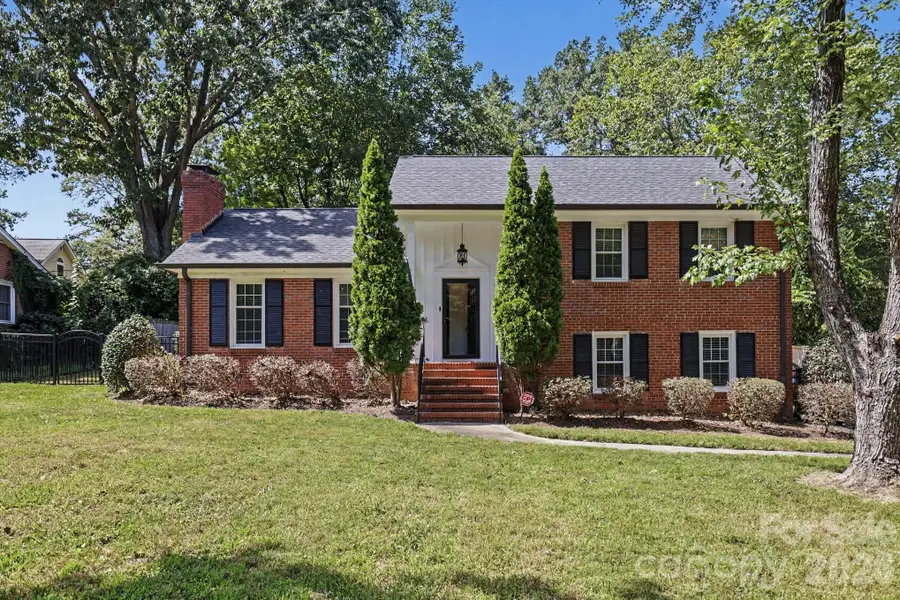 3846 Barclay Downs Drive, Charlotte, NC 28209 - #2