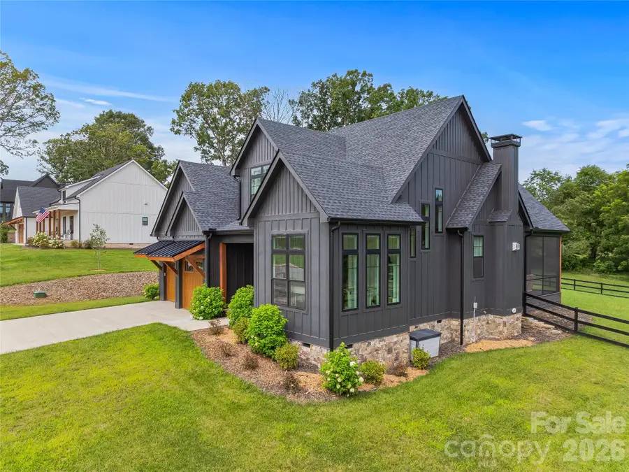 258 Mavrick Drive #26R, Mills River, NC 28759 - #3