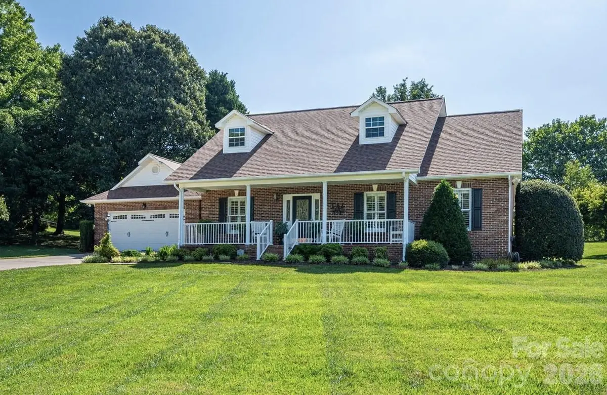 2928 Palmer Drive Ne, Conover, NC 28613 - #1