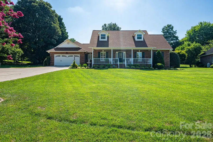 2928 Palmer Drive Ne, Conover, NC 28613 - #3